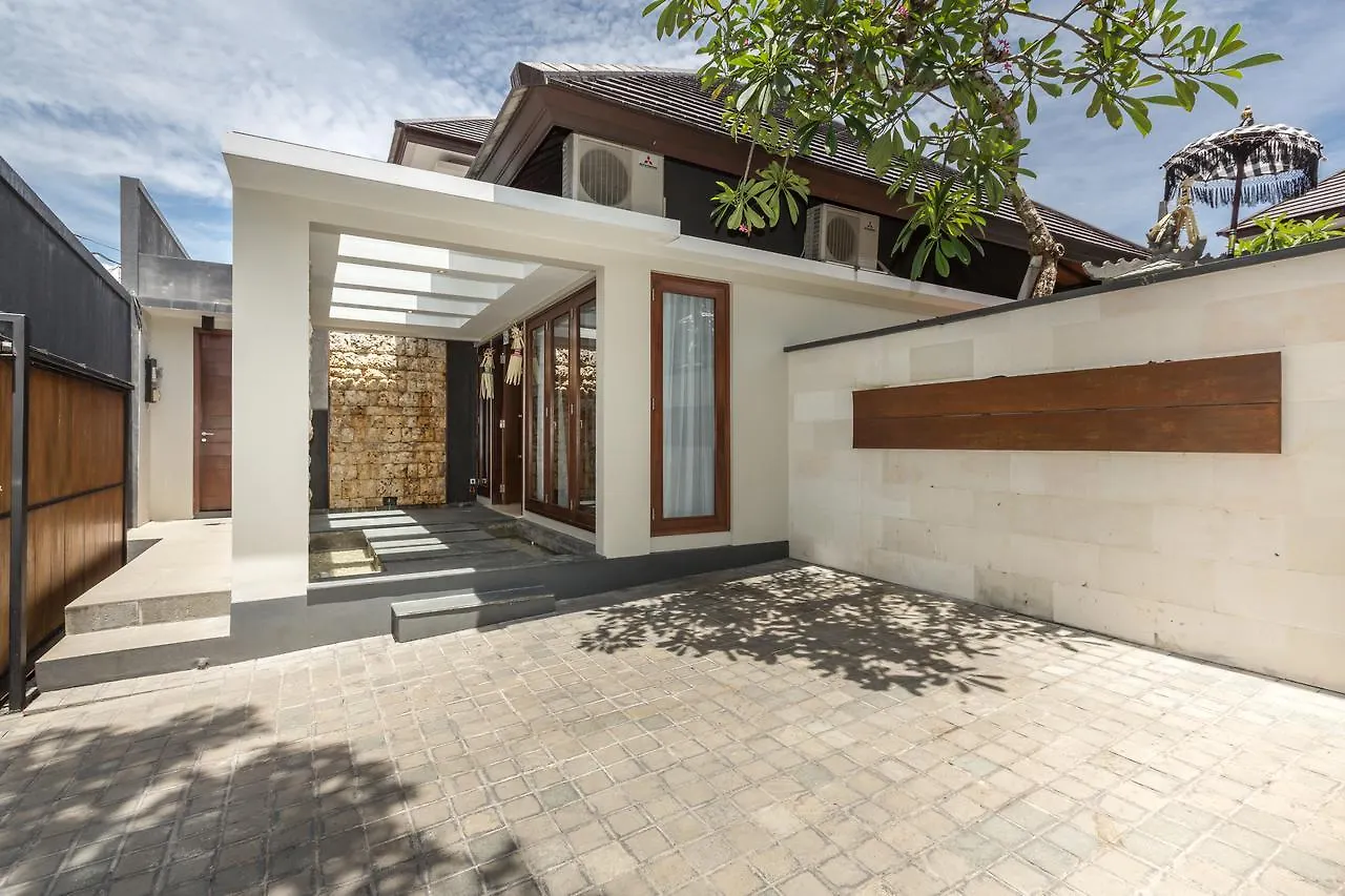 Entrada Seminyak Villa By Nagisa Bali